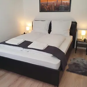 rezervați aici