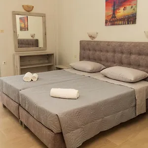 rezervați aici